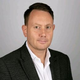 特朗普:乌克兰问题中的维和是相对简单的任务