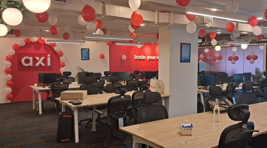 比亚迪成功筹集435亿港元 加强智能化战略推进