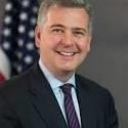 特朗普:北约,你们可以被忘掉了。